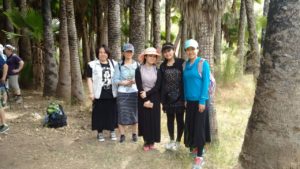 Chinese girls in Ein Mata - tiyul (credit Tzipi Agrenat)